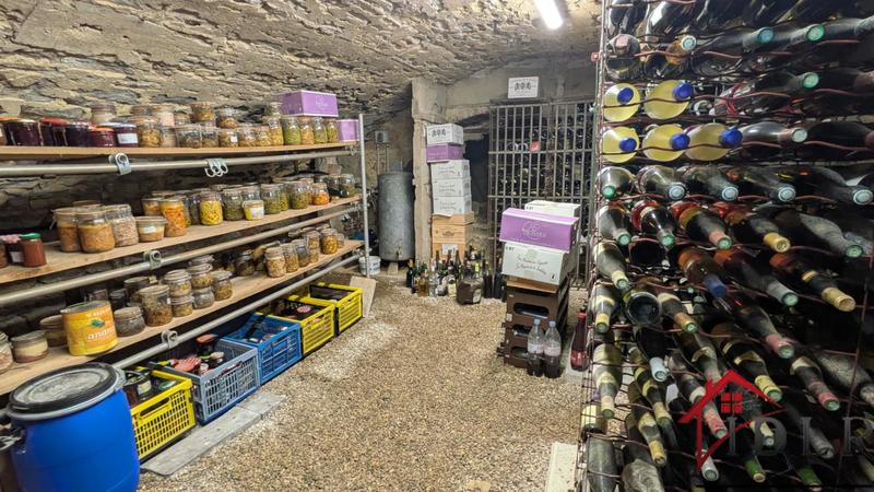 Maison - 200 m² - 7 pièces