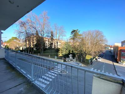 Appartement - 86 m² - 4 pièces