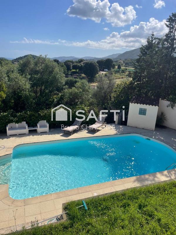 Maison - 176 m² - 5 pièces