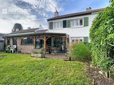 Maison - 141 m² - 6 pièces