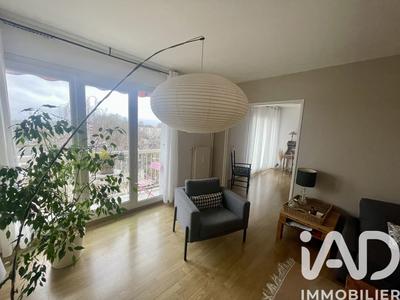 Appartement - 95 m² - 5 pièces