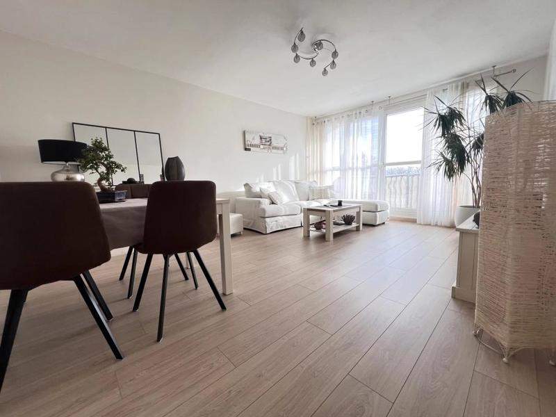 Appartement - 79 m² - 4 pièces