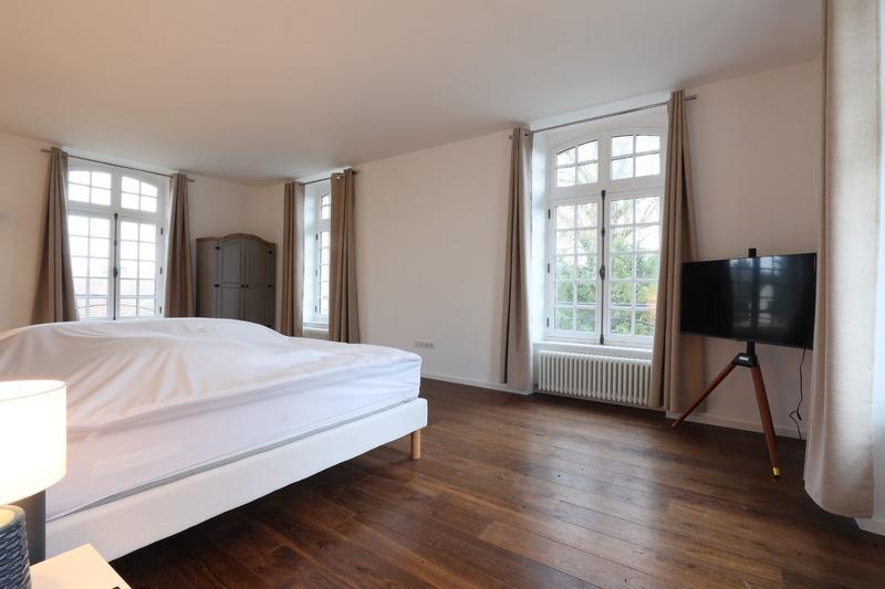 Château - 537 m² - 14 pièces