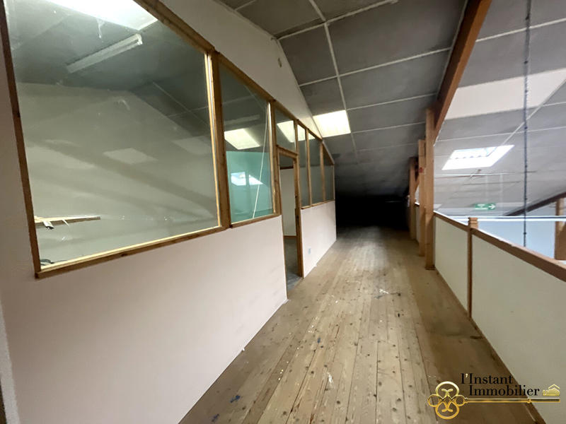 Local d'activités - 1 180 m²