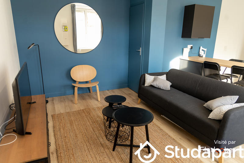 Chambre - 10 m² - 1 pièce