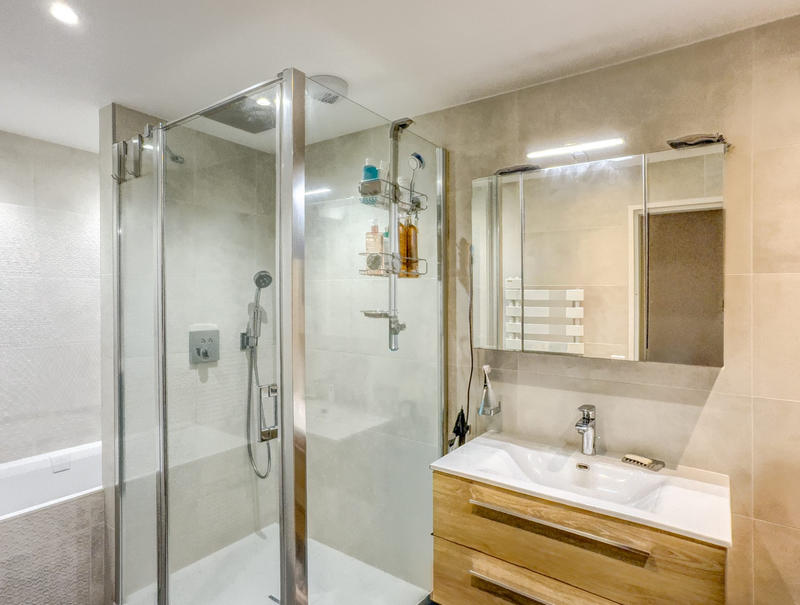 Appartement - 94 m² - 4 pièces