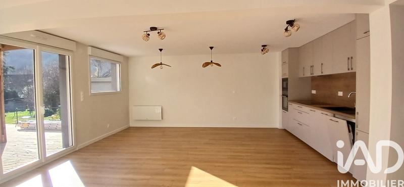 Appartement - 80 m² - 3 pièces