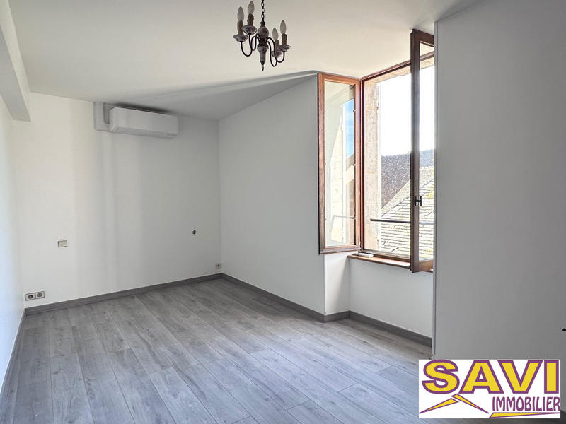 Maison ancienne - 198 m² - 7 pièces