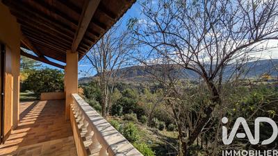 Maison - 139 m² - 6 pièces