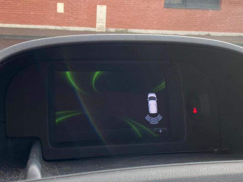 Renault Kangoo Dci 90 cv extra R-link Edc Clim gps radars Bluetooth verrous 10800 Ht