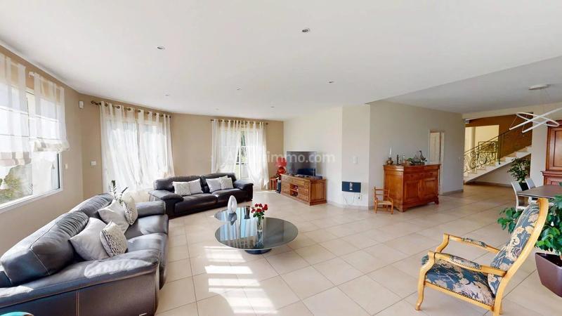 Maison - 308 m² - 9 pièces