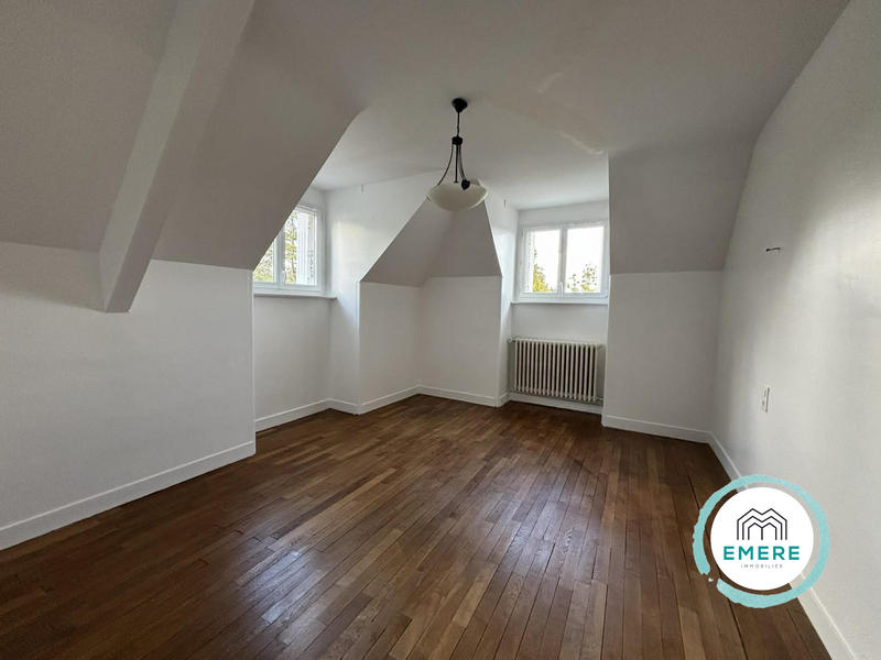 Maison - 152 m² - 7 pièces