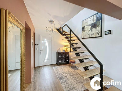 Maison - 190 m² - 8 pièces