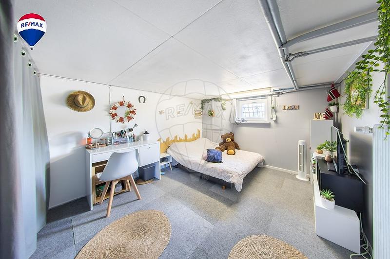 Maison - 137 m² - 6 pièces