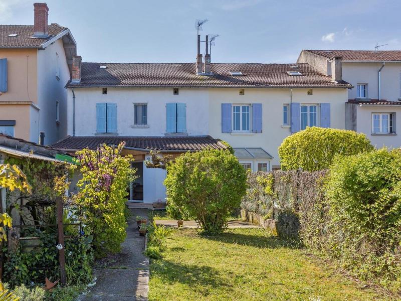 Maison - 148 m² - 6 pièces