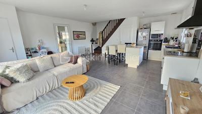 Maison - 81 m² - 3 pièces