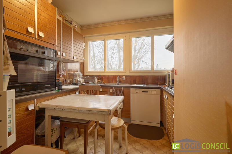 Appartement - 90 m² - 4 pièces