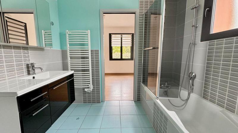 Villa - 140 m² - 5 pièces