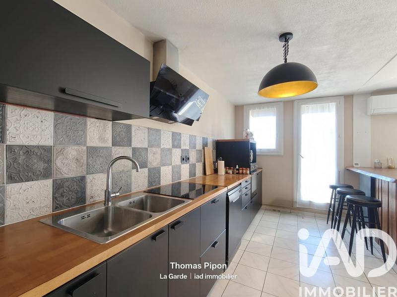 Appartement - 77 m² - 4 pièces