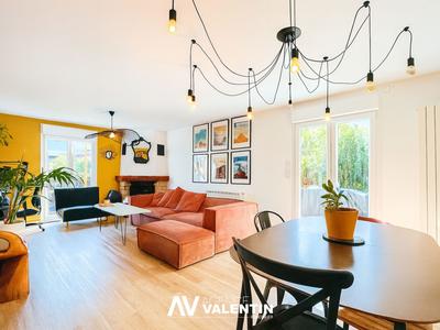 Maison - 95 m² - 5 pièces