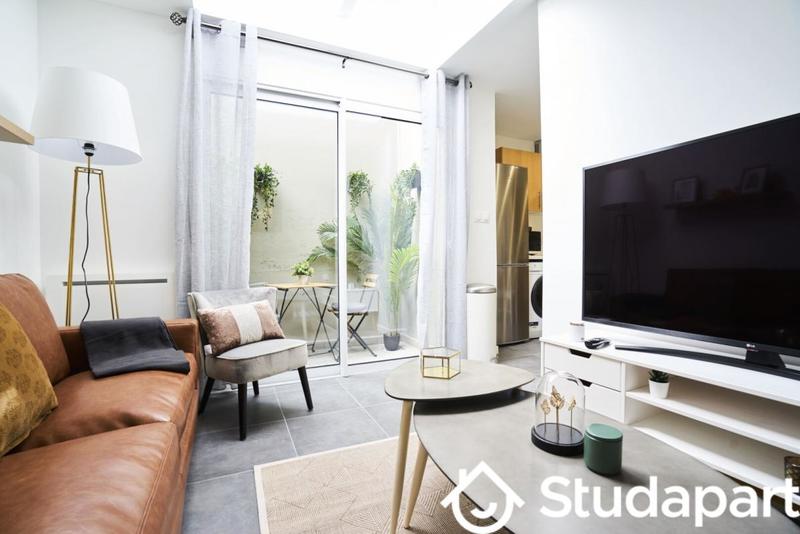 Chambre - 12 m² - 1 pièce