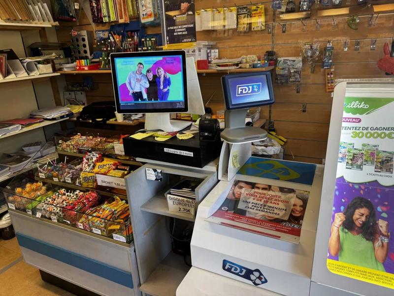 Presse / Tabac - 54 m² - 1 pièce