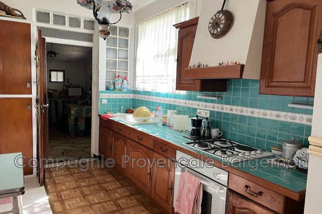 Maison - 92 m² - 1 pièce