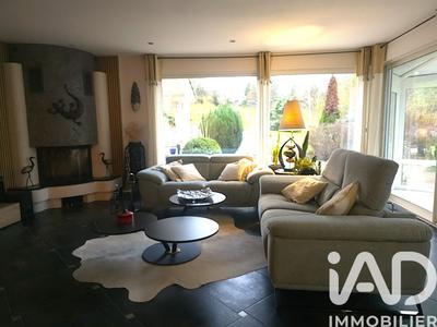 Maison - 210 m² - 7 pièces