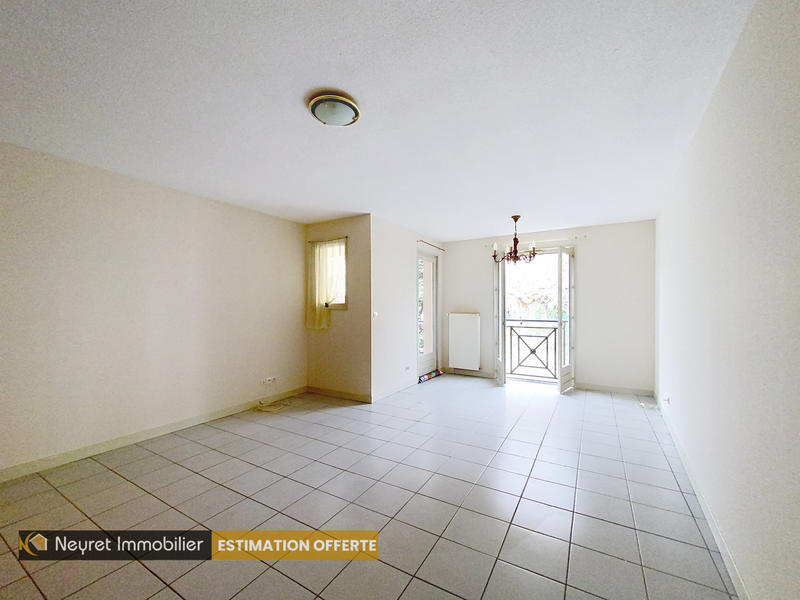 Appartement - 82 m² - 4 pièces