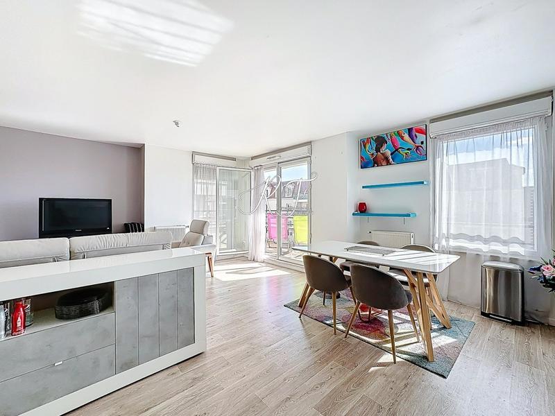 Appartement - 80 m² - 4 pièces