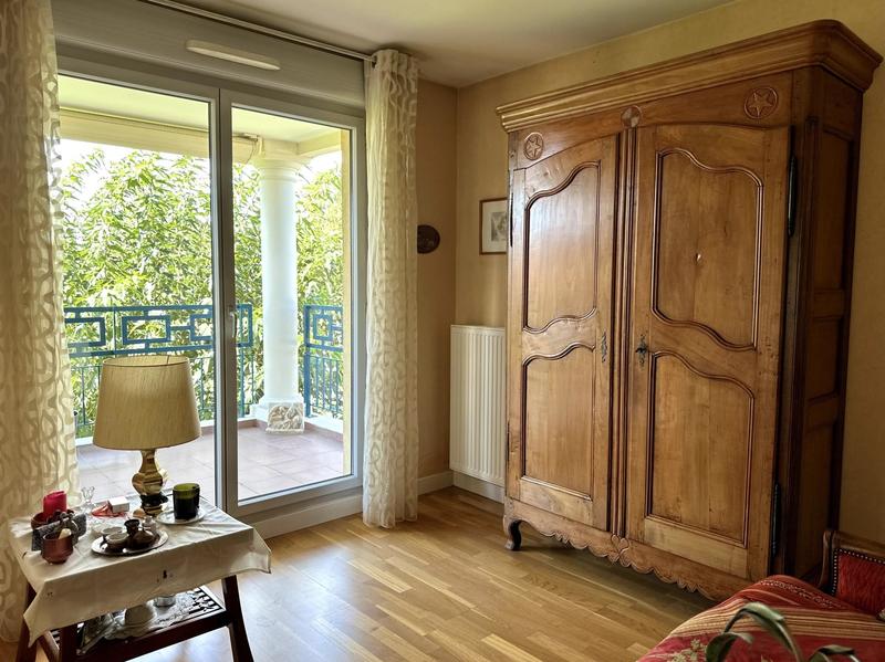 Appartement - 98 m² - 4 pièces