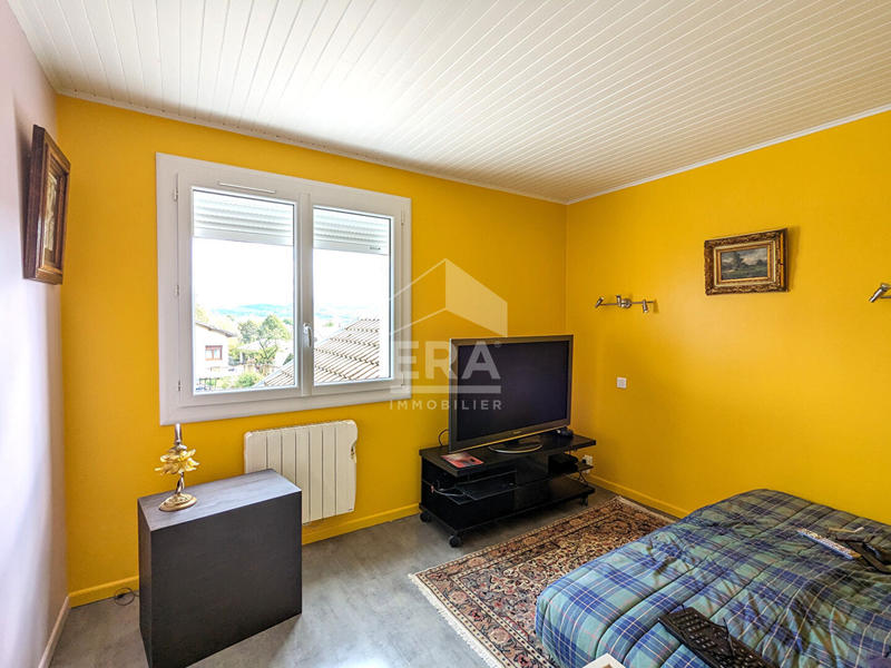 Maison - 233 m² - 10 pièces