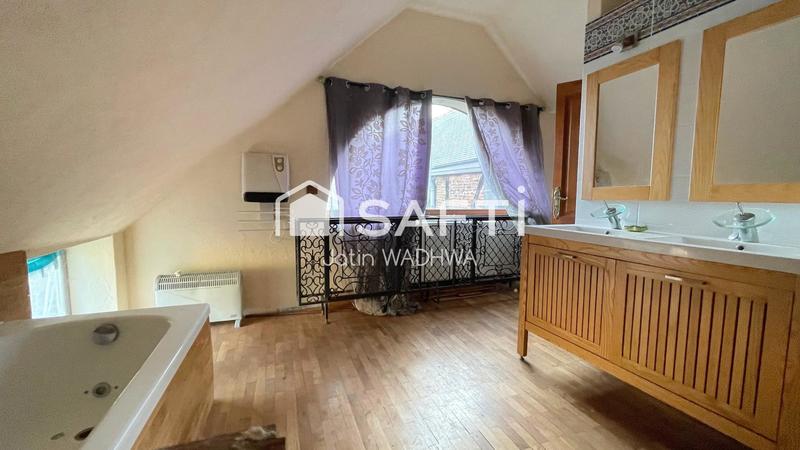 Maison - 311 m² - 13 pièces