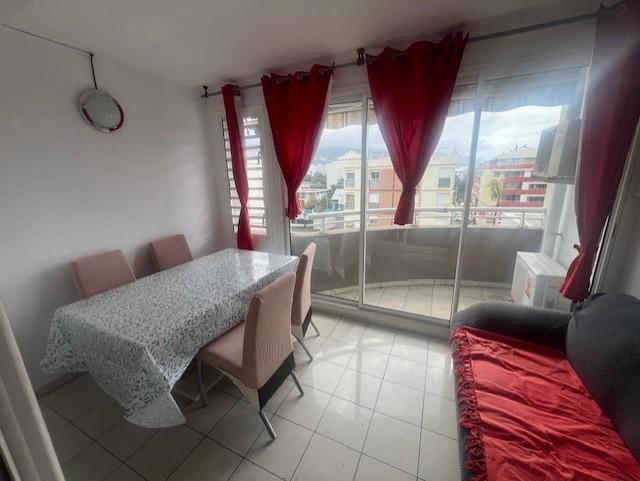 Appartement ancien - 70 m² - 2 pièces