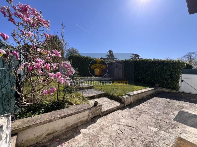 Maison - 90 m² - 5 pièces