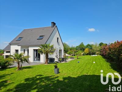 Maison - 95 m² - 5 pièces