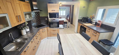 Maison - 98 m² - 5 pièces