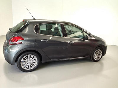 Peugeot 208 1.2 Thp 82 Allure 5p