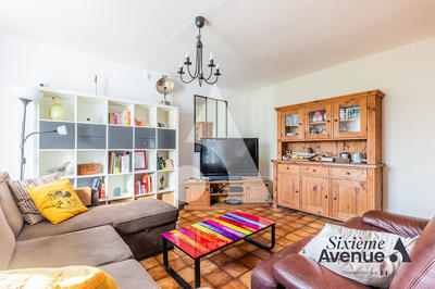 Maison - 121 m² - 6 pièces