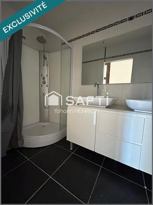 Maison - 200 m² - 7 pièces