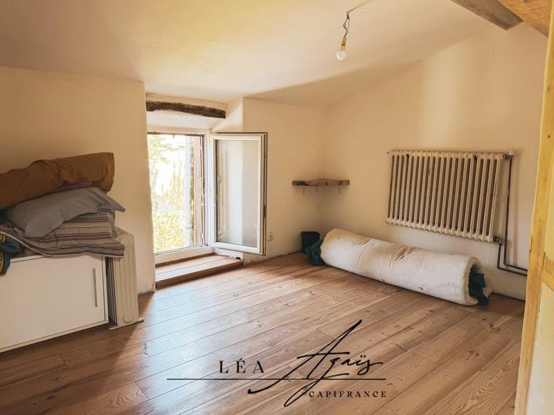 Maison de village - 280 m² - 11 pièces