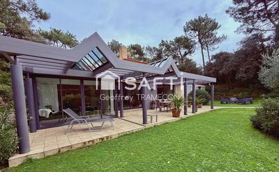 Villa - 220 m² - 7 pièces