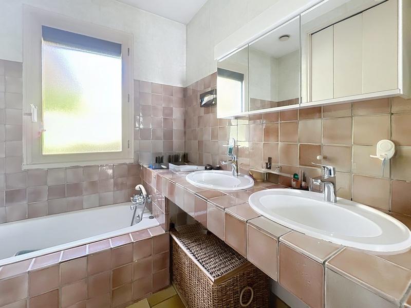 Maison - 153 m² - 6 pièces