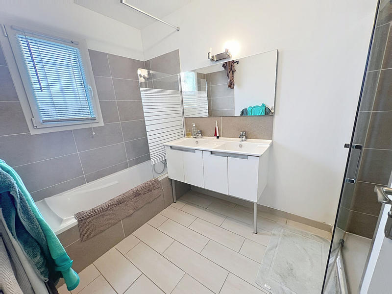 Maison - 103 m² - 5 pièces