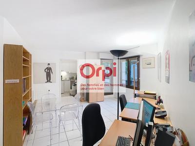 Studio - 33 m² - 1 pièce