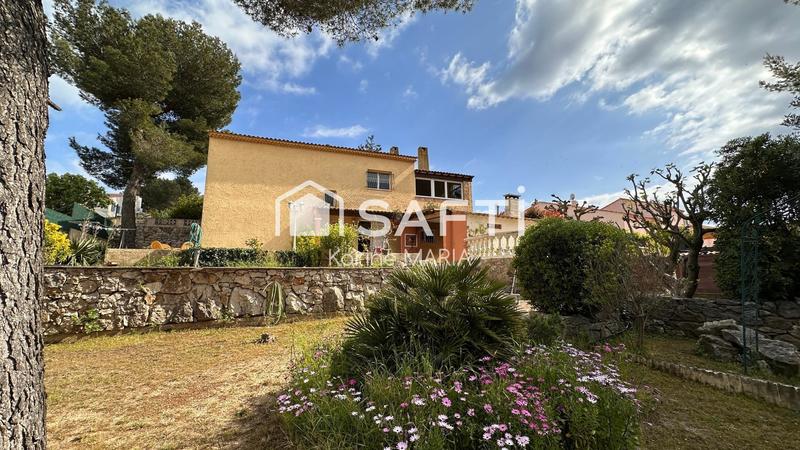 Maison - 180 m² - 6 pièces