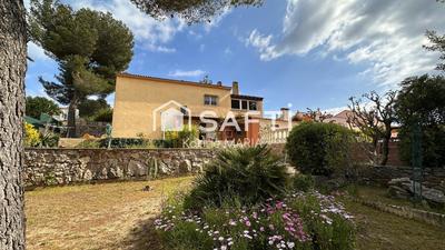 Maison - 180 m² - 6 pièces