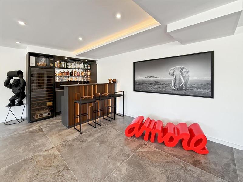 Maison - 215 m² - 5 pièces