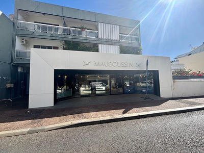 Divers - 190 m² - 3 pièces