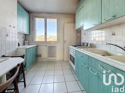 Appartement - 90 m² - 5 pièces